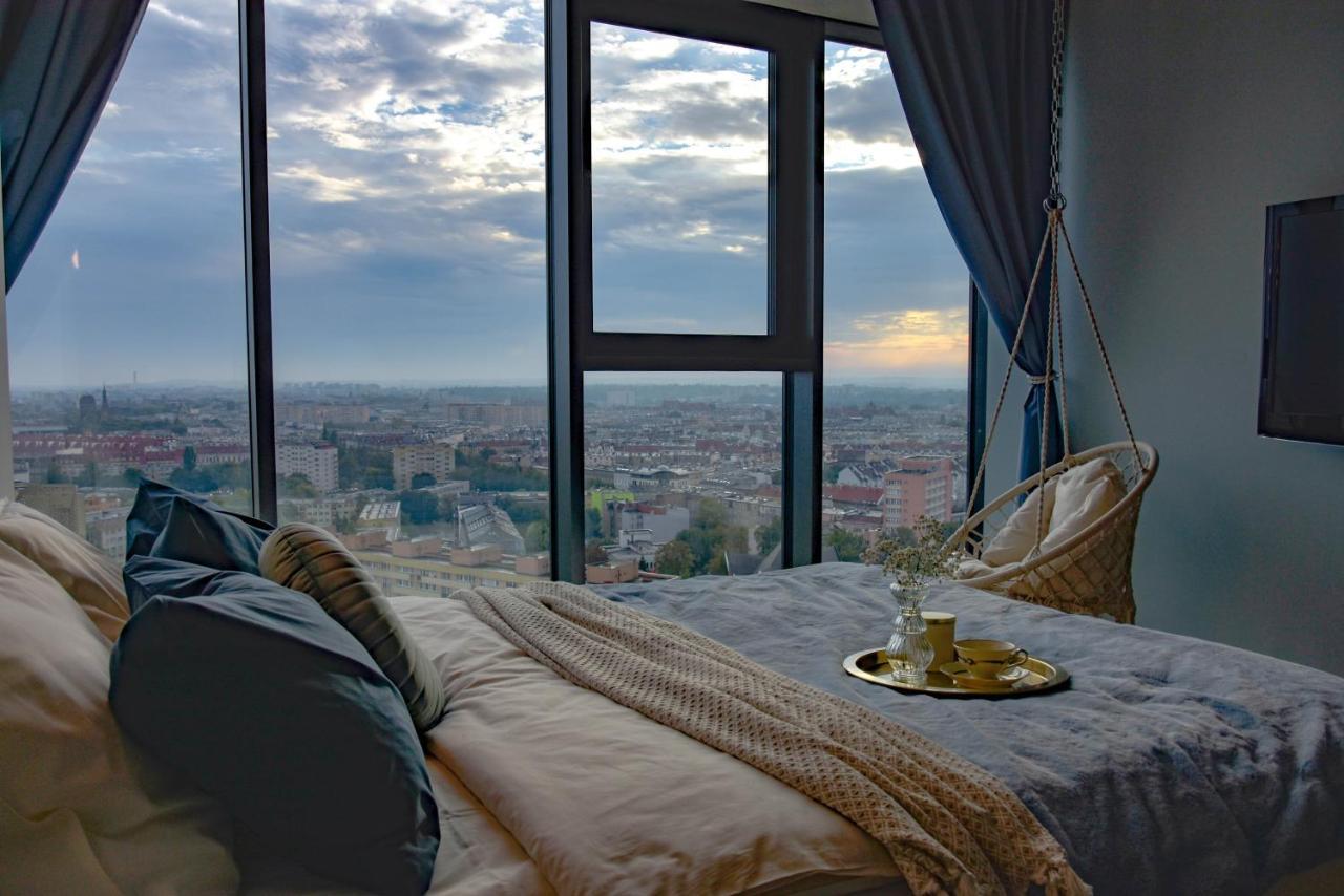 Heaven Hanza Tower 17th Floor *